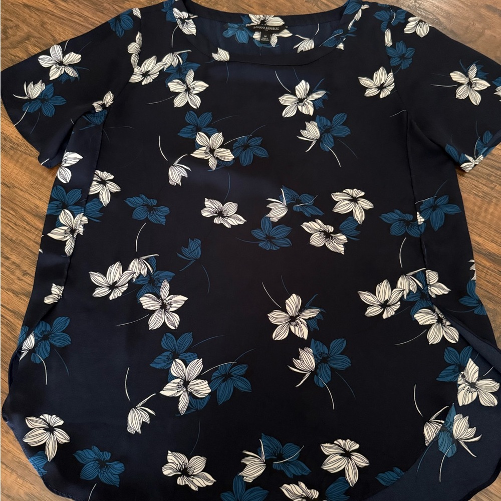 Banana Republic Navy and White Floral Blouse